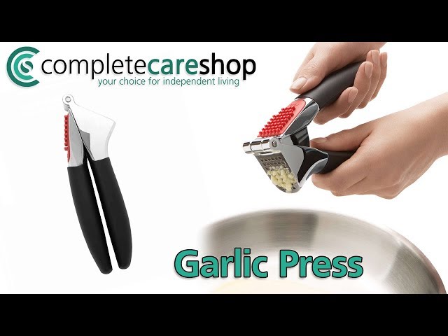 NEW OXO Good Grips Garlic Press