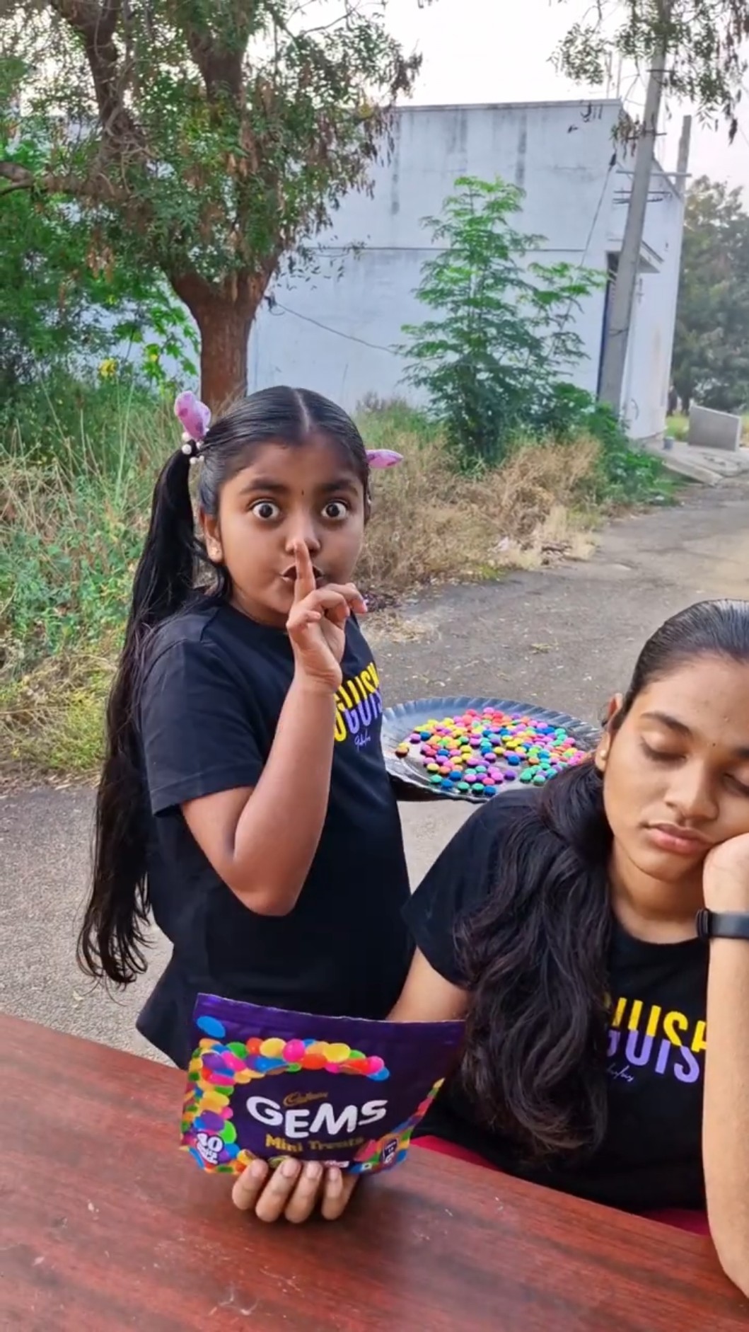 How to share GEMS CANDY with your SIBLINGS ?Tom\u0026Jerry ?DiyaIshwarya #shorts #viralvideo