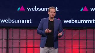 Lars Silberbauer Websummit mainstage speech 2023 on e-waste, sustainbility in tech and digital detox