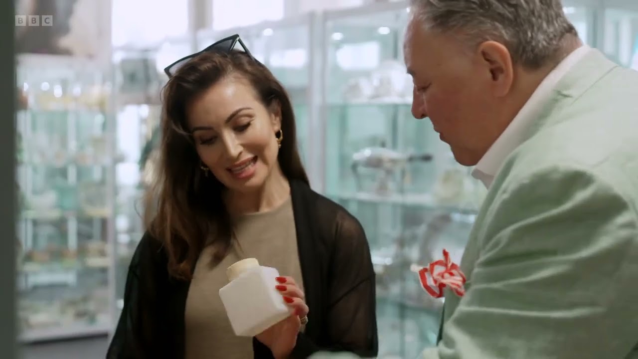 Celebrity Antiques Road Trip Season 13 Episode 3 Roxy Shahidi v Matthew Wolfenden