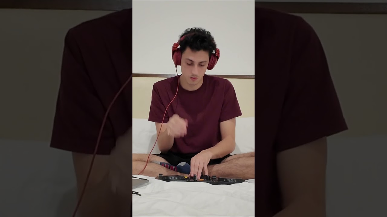 You’re Slacking If You Don’t Know This Song (Nick Leon, Lila Tirando a Violeta - Pelican Dub 