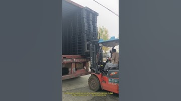 Container loading of plastic pallets