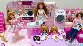 リカちゃんハウス チャイムでピンポーン ひろびろゆったりさん / Licca-chan Cute Dollhouse and  Kitchen