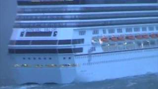 Circling Ships into Port Belize