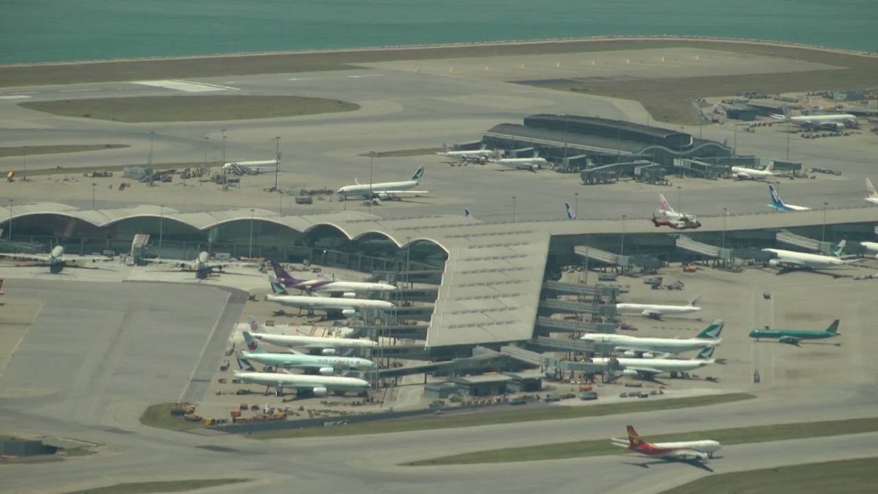 Air Traffic Control & Spotting at Hong Kong Airport 香港機場 airbus a220