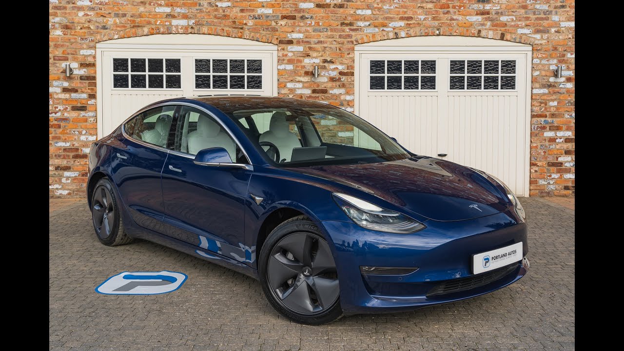 2019 69 TESLA MODEL 3 LONG RANGE IN DEEP BLUE METALLIC COMPLIMENTED BY THE PREMIUM WHITE LEATHER