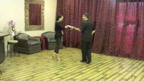 Learn how to dance -  Westcoast Swing  Passes - left side and underarm