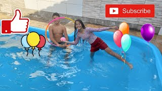 Brincando Na Piscina Com Meu Irmão