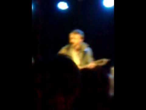 Kevin Devine- I Could Be With Anyone (Live)