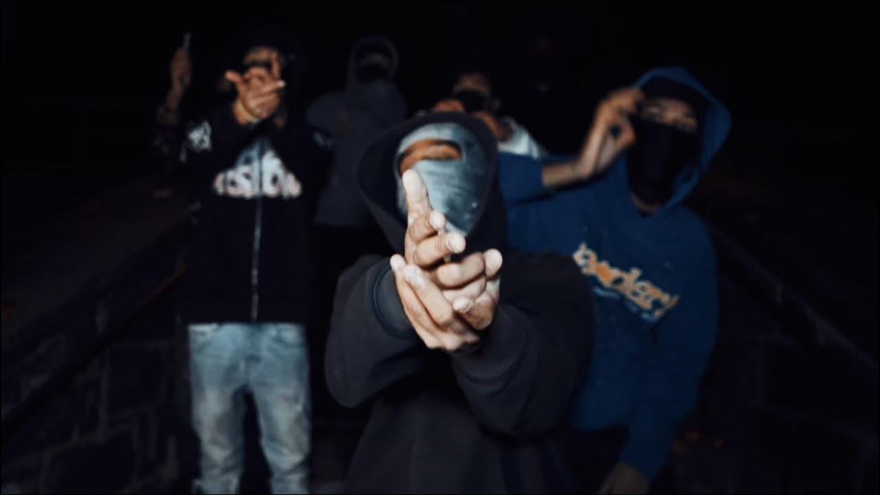 Roxky b X Assasin B - Ahh Haa (WGN Performance) - YouTube