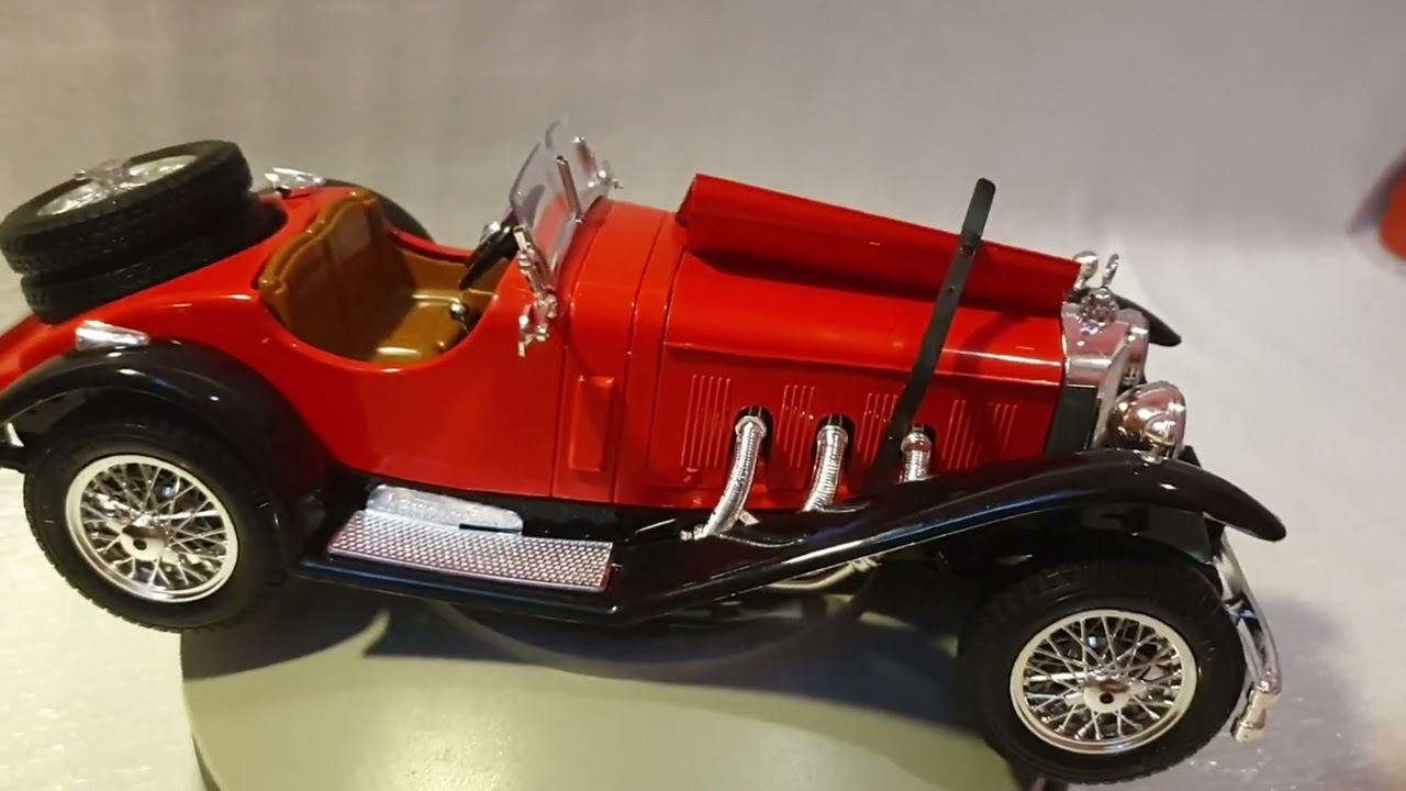 Mercedes-Benz SSK 1928 Bburago 1/18 - YouTube