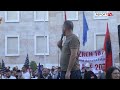 Aktivisti i Adriatik Lapajt merr 'në dorë' protestën për Zvërnecin: Patronazhistat në turmë mos të..