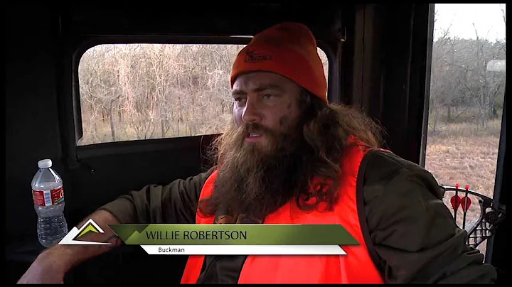 Duck Dynasty's WIllie Robertson goes hunting with his Stealth Cam