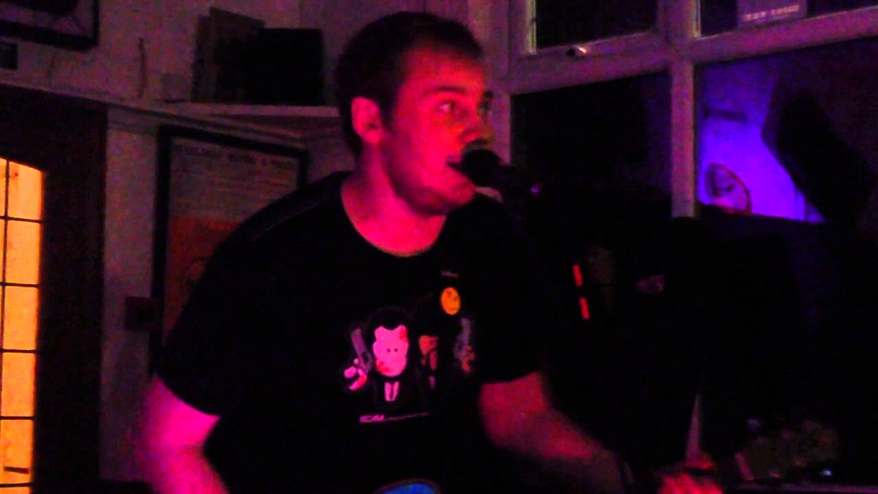 The Bad Apples - A.C.T.A. (Live @ Lacon Arms, Great Yarmouth) video to gif