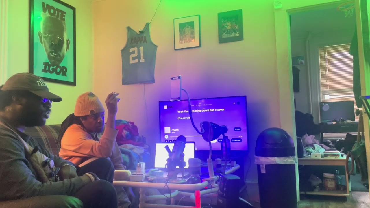 Freestyle Sessions w/ Chuck (ft. Jimmy hooks) - YouTube