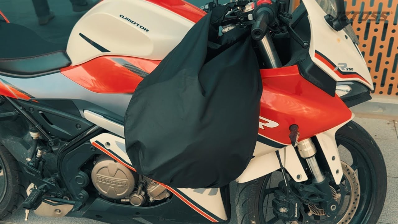 IZTOSS Motorcycle Helmet Bag with Combination Lock Waterproof Lightweight Durable Oxford Cloth Bag