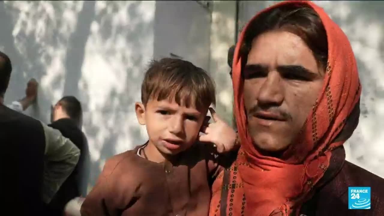 Afghanistan's ailing economy: Families suffer as banks low on cash • FRANCE 24 English