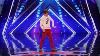 America's Got Talent 2017 Audition - Merrick Hanna 12 Year Old Tells Emotional Story Through Dance Resimi