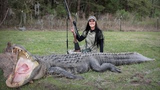 Alligator hunting in florida with monster gators! catch all the action
as melissa bachman hunts for these giants swamps of florida. more,
visit ht...