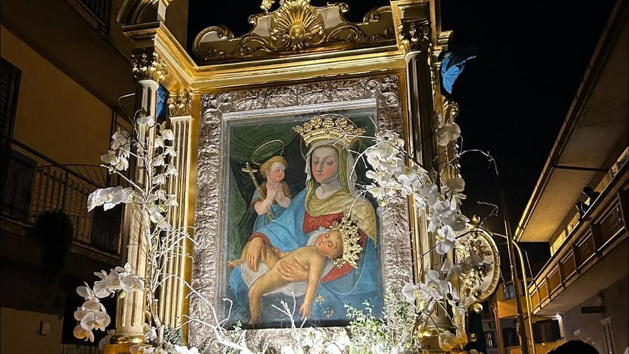 Processione Di Maria SS della Rotonda
