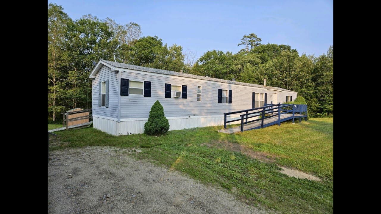 8 Everett Drive Norway, ME | ColdwellBankerHomes.com