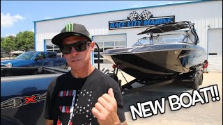 WE GOT A NEW BOAT!!