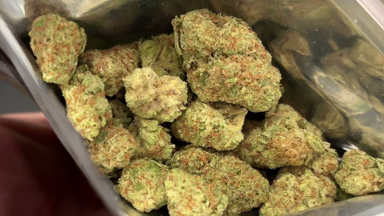 THCA Small Buds OG Papaya Light Assist Flower & Gorilla Cake Greenhouse Flower Light Box Review