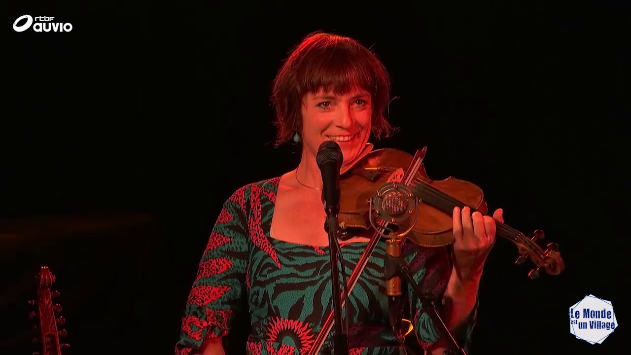 "La Tarantalinea" by Tom & Aurélie ft Michel massot