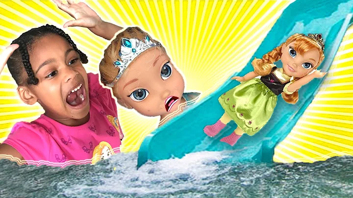 Princess & Anna Toddler Kids Pool Party! Giant Wat...