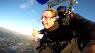 Kenโs Skydive