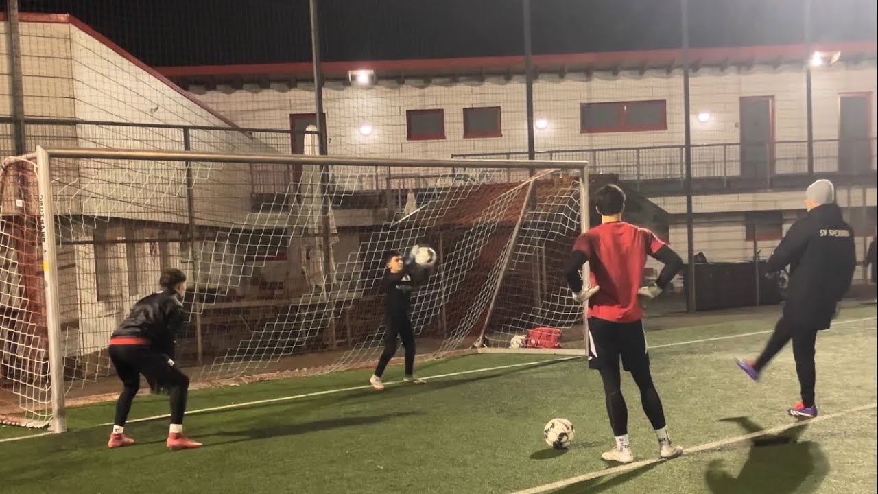 Simeons Torwarttraining mit Torwart-Coach Ismar Pojskic 