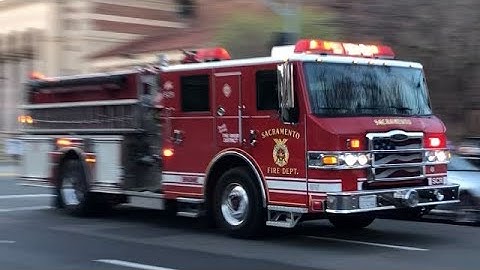 Sacramento Fire Department (Reserve) Engine 2 Responding Code 3