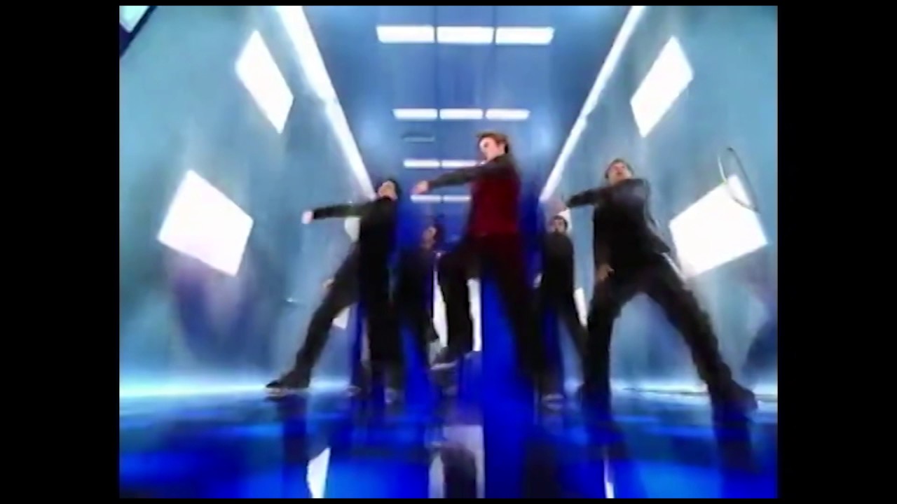 Nsync bye bye bye ремикс. Nsync bye bye bye девушка из клипа. justin timberlake 2000s. and one techno man.