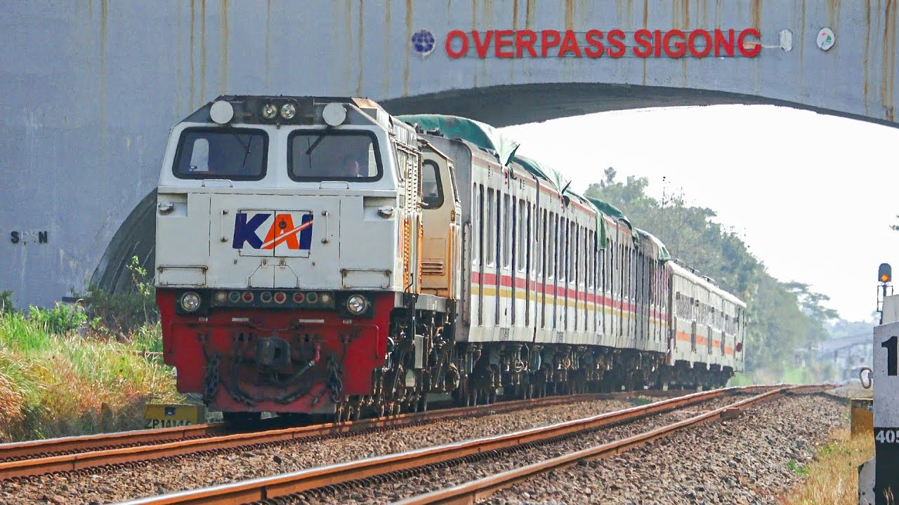 KERETA API PANJANG‼️ MENEMUKAN KERETA KRL RETROFIT DAN 22 KERETA API REGULER