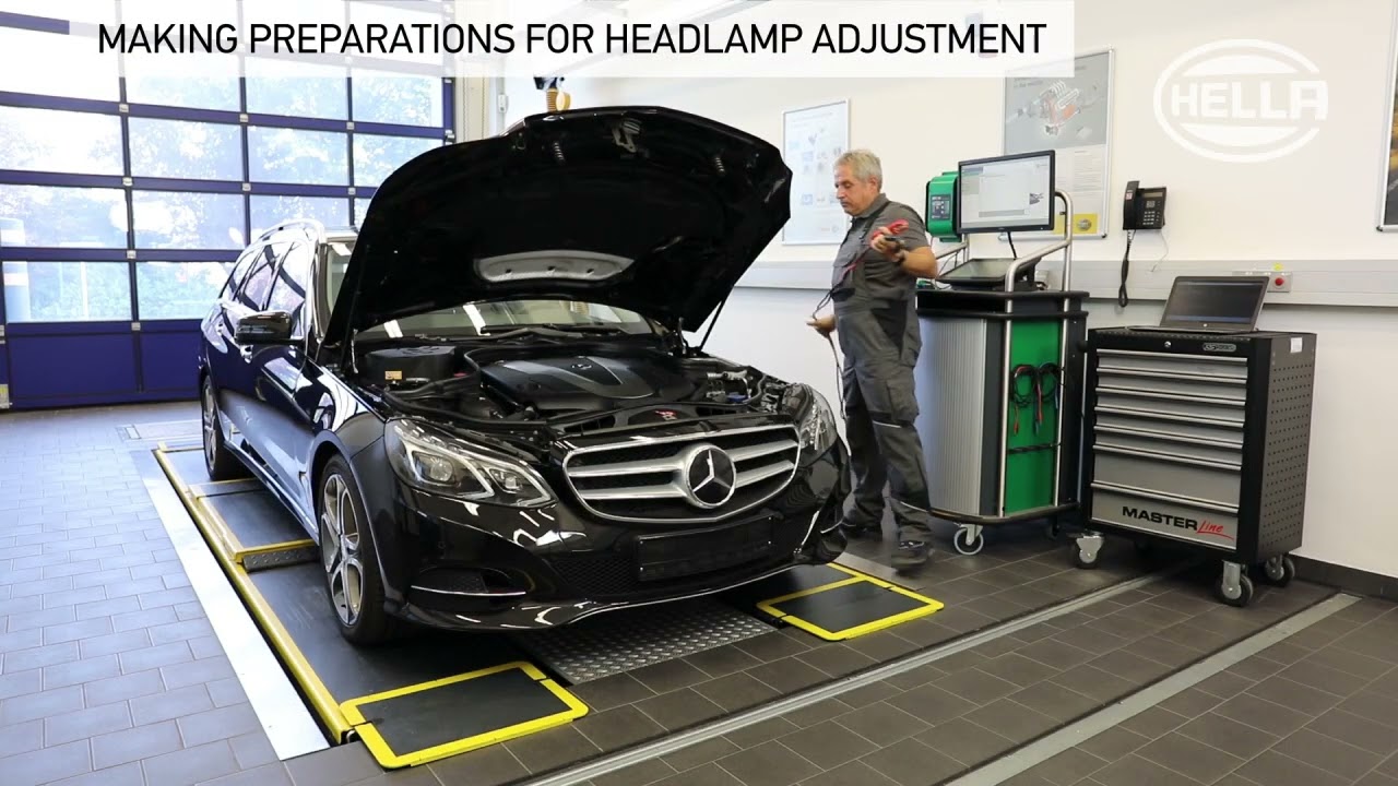 Replacing an LED headlight | Mercedes Benz E-Class W212
