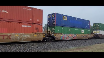 NS 211 Intermodal Taylors, SC w/ACC leader