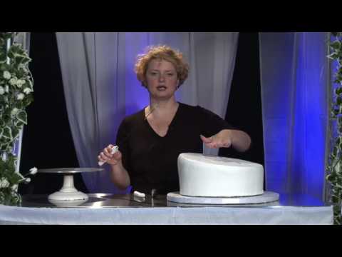 Three-Tier Whimsical Wedding Cake Design : Tools to Cut Wedding Cake for Support Placement