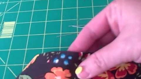 Kaleidoscope - how to layer fabric for cutting.mp4