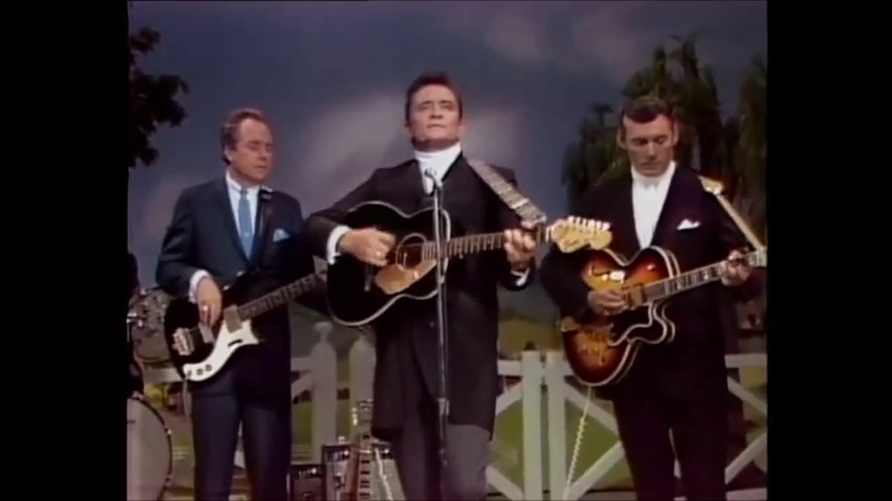 Johnny Cash - Ring of Fire 1963 Official Video - YouTube