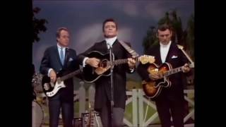 Johnny Cash -  Ring of Fire 1963 Official Video
