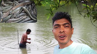 নতুন বৃষ্টিতে উজানো অনেক জিওল মাছ ধরে বাজারে বিক্রি করলাম ! AOS VLOG 112