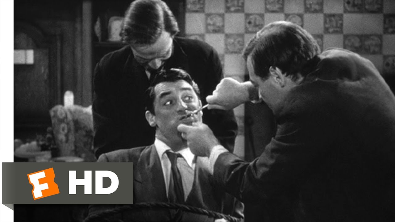 Arsenic and Old Lace (8/10) Movie CLIP The Difference Between Plays