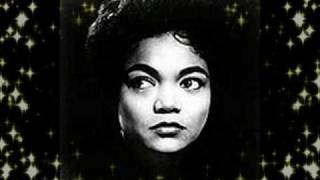 Video thumbnail of "EARTHA KITT in Spanish :Historia de un Amor"