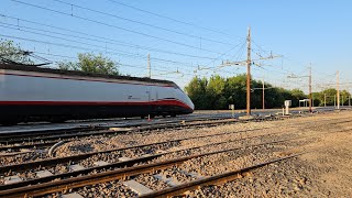 E414 Frecciabianca in coda ad un Intercity in transito a Sant'Ilario d'Enza [4K]