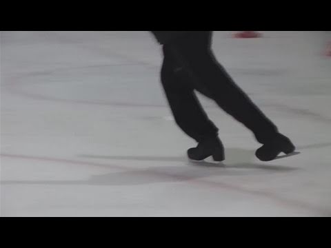 How To Do A Basic Spin On Ice