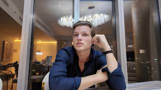 i've made half a $1M at 20 by selling ai to small businesses, here's how i did it