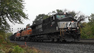NS 400 on the NS PITL with BNSF power trailing (2011)