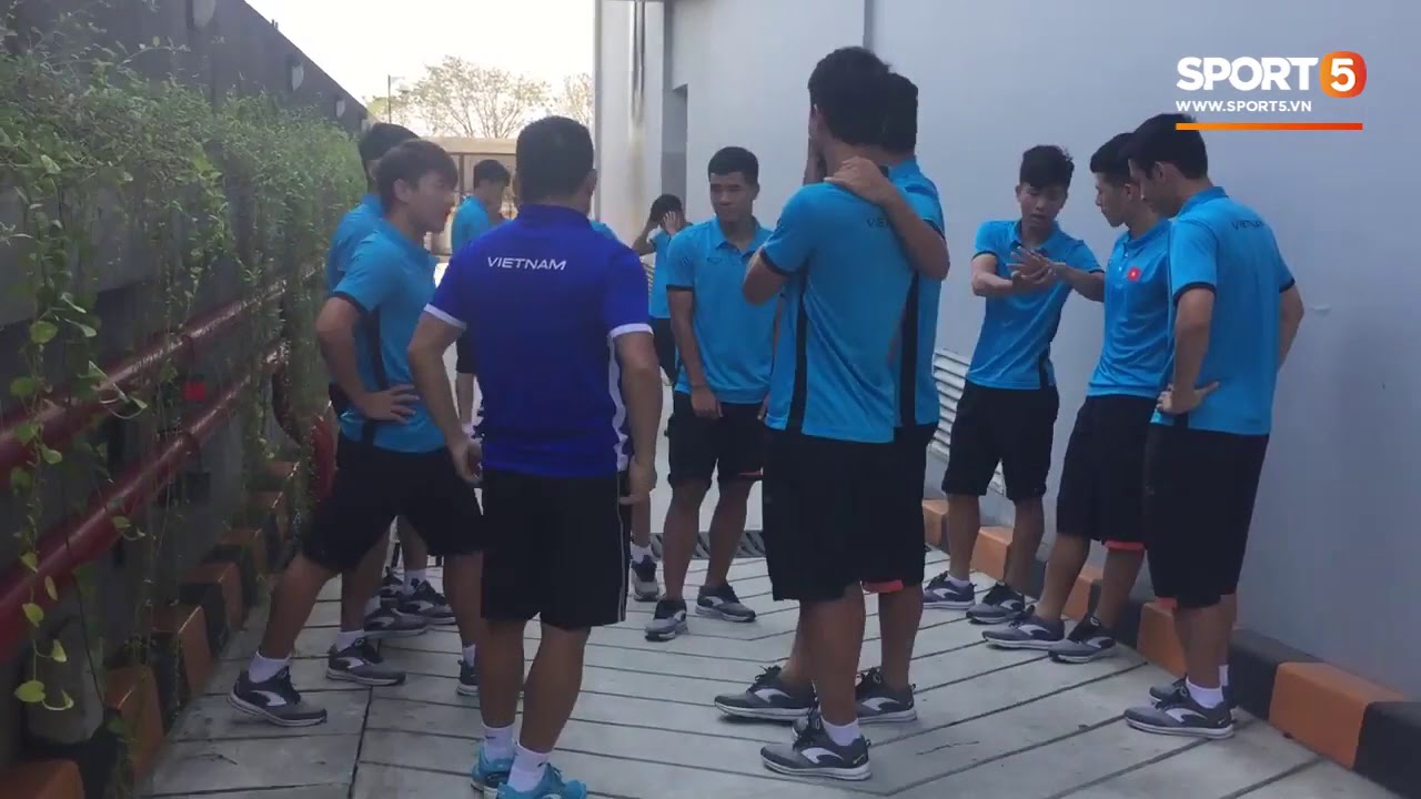 U23 Việt Nam tranh luận về vòng 1-8