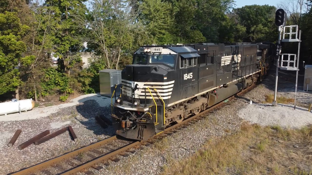 9/10/2021 - Rebuilt EMD SD70ACC leads NS 407