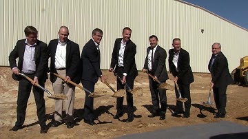 Danfoss Application Development Center ribbon cutting